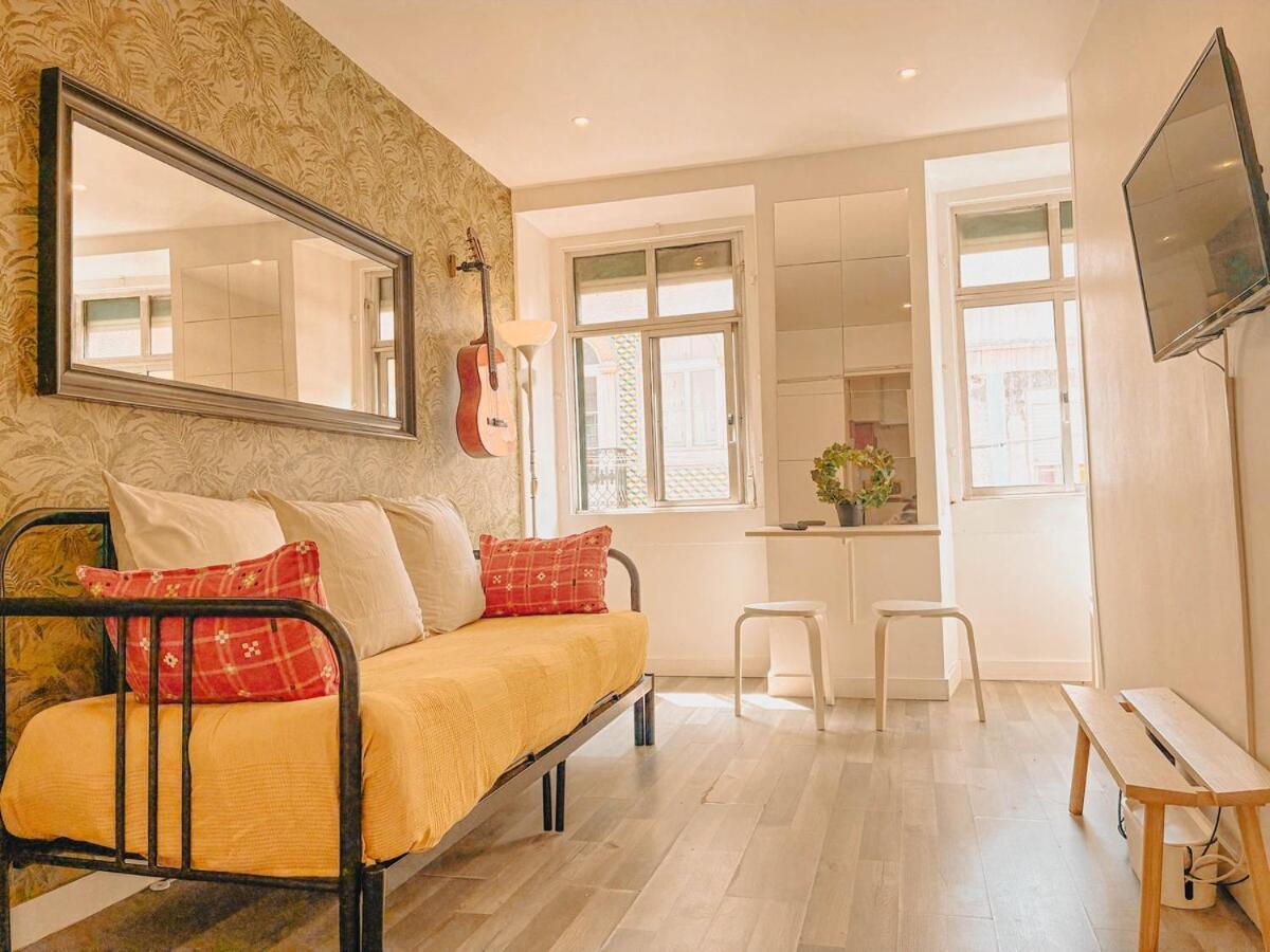 Charming Local Flat Near Sao Bento Palace Apartment *