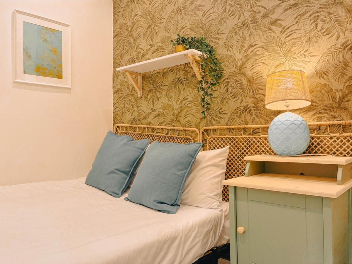 Apartment Charming Local Flat Near Sao Bento Palace *